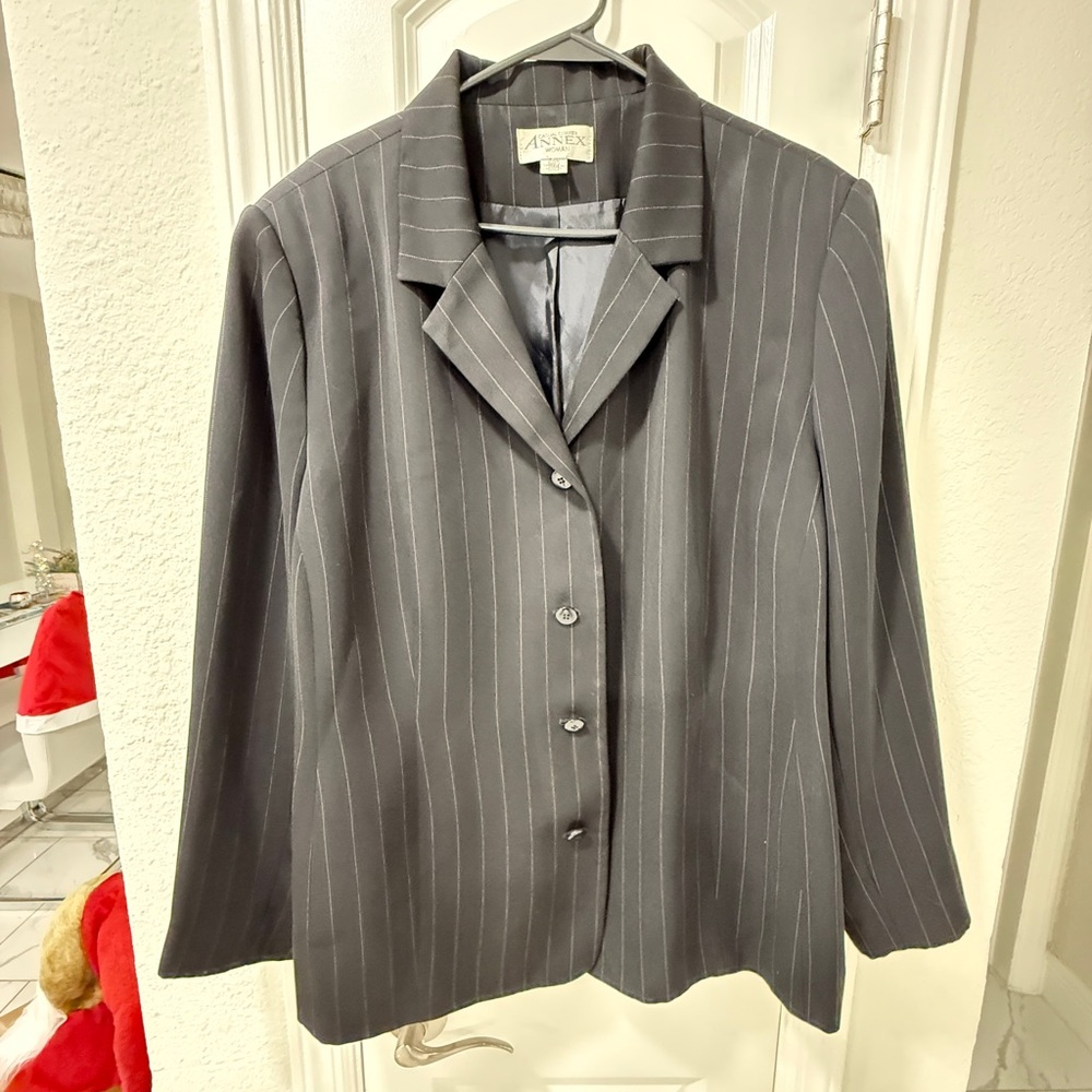 Casual Corner Women's Black Pinstripe Blazer